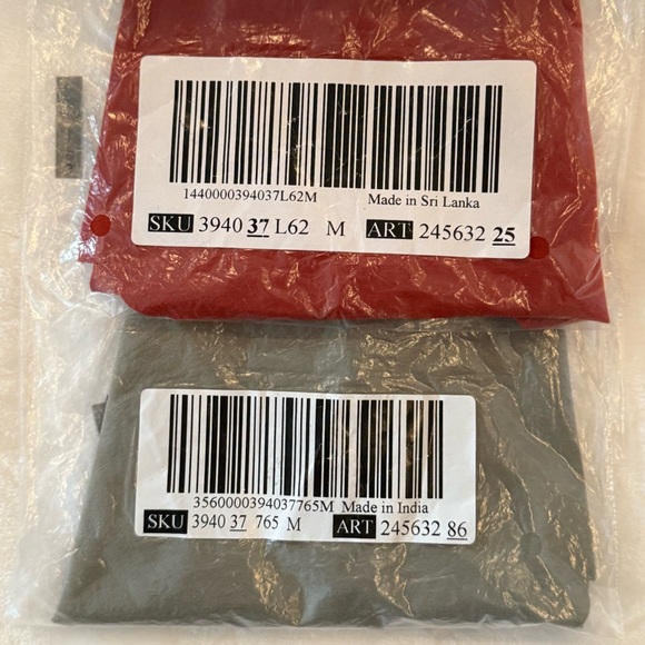 Victoria’s Secret PINK No Show Scalloped Edge Panty Duo Red & Sage Size M, NWT - Picture 7 of 7